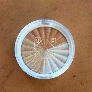 OFRA X NIKKIETUTORIALS Highlighter everglow, NWT